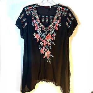 Johnny Was Black Embroidered Tunic M Medium
